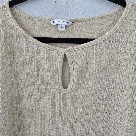 Zac & Rachel Metallic Blouse Women Sz L Beige Flutter 3/4 Sleeve Front Cut  Out - Picture 11 of 13